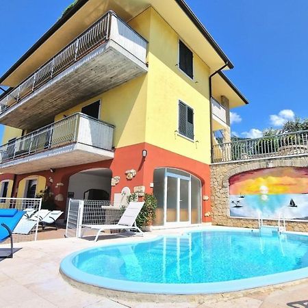 Ca' Degli Ulivi Apartment Caprino Veronese Bagian luar foto