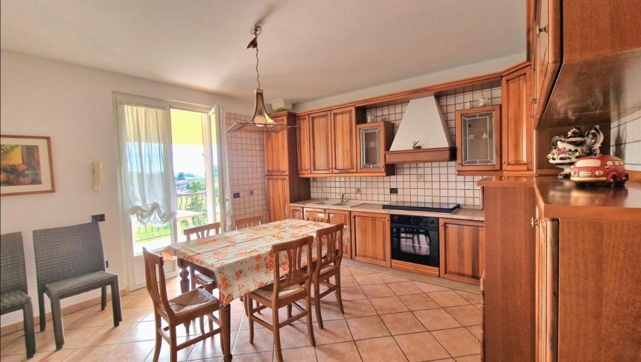 Ca' Degli Ulivi Apartment Caprino Veronese Ruang foto
