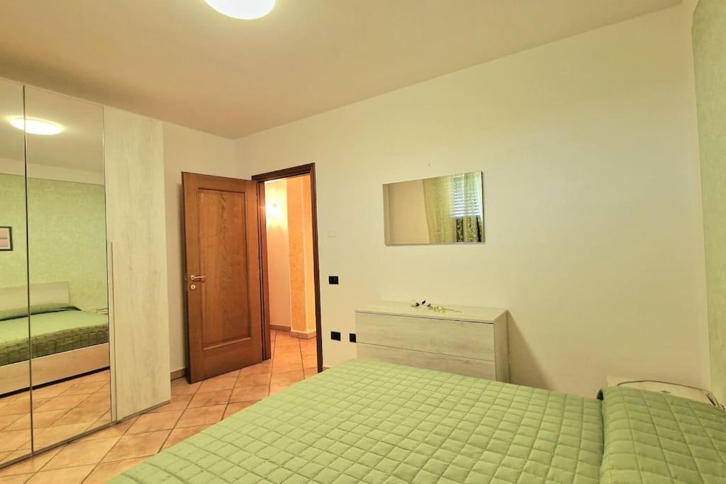 Ca' Degli Ulivi Apartment Caprino Veronese Bagian luar foto