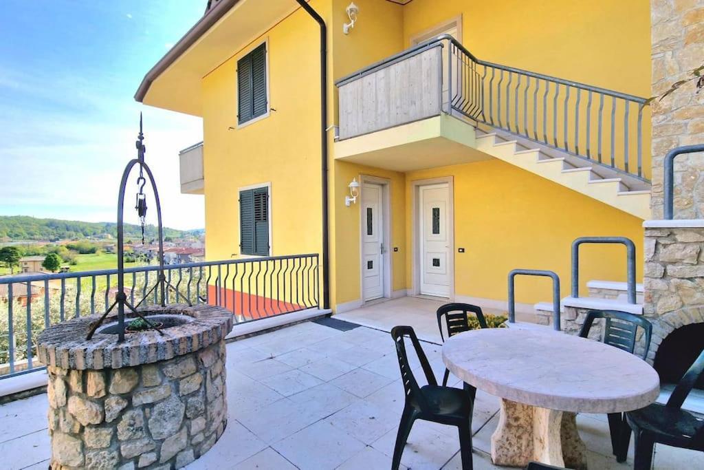 Ca' Degli Ulivi Apartment Caprino Veronese Bagian luar foto